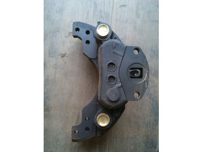 Суппорт тормозной передний под дисковые тормоза правый SH F3000 SHAANXI / Shacman (ШАНКСИ / Шакман)  фото 1 Орск